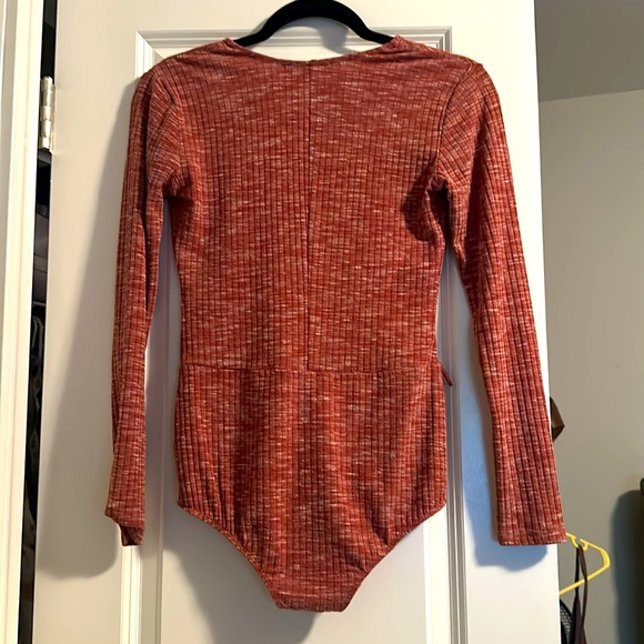 New heathered bodysuit - Picture 3 of 3